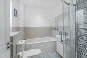 Henge Close Adderbury